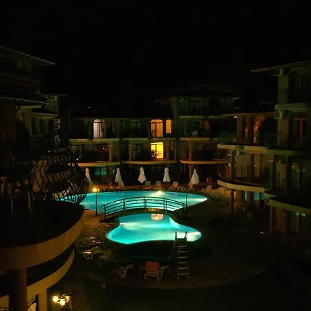 Garden Apartment *